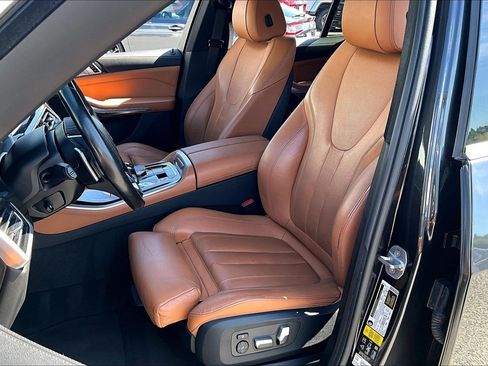 Used 2019 BMW X5 xDrive40i w/ Convenience Package AWD/4WD image 18