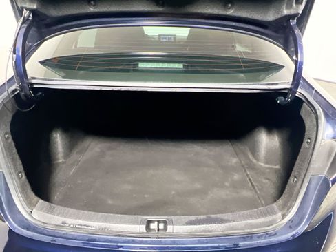 Used 2021 Toyota Corolla LE FWD image 32