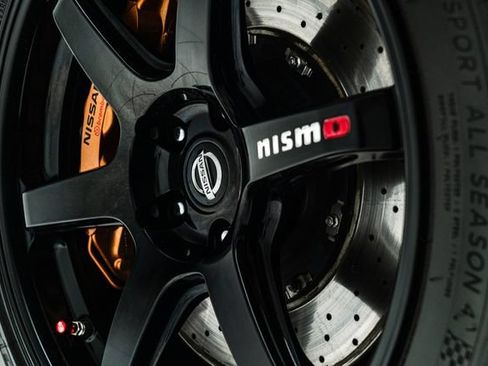 Used 2017 Nissan GT-R Track Edition AWD/4WD image 22