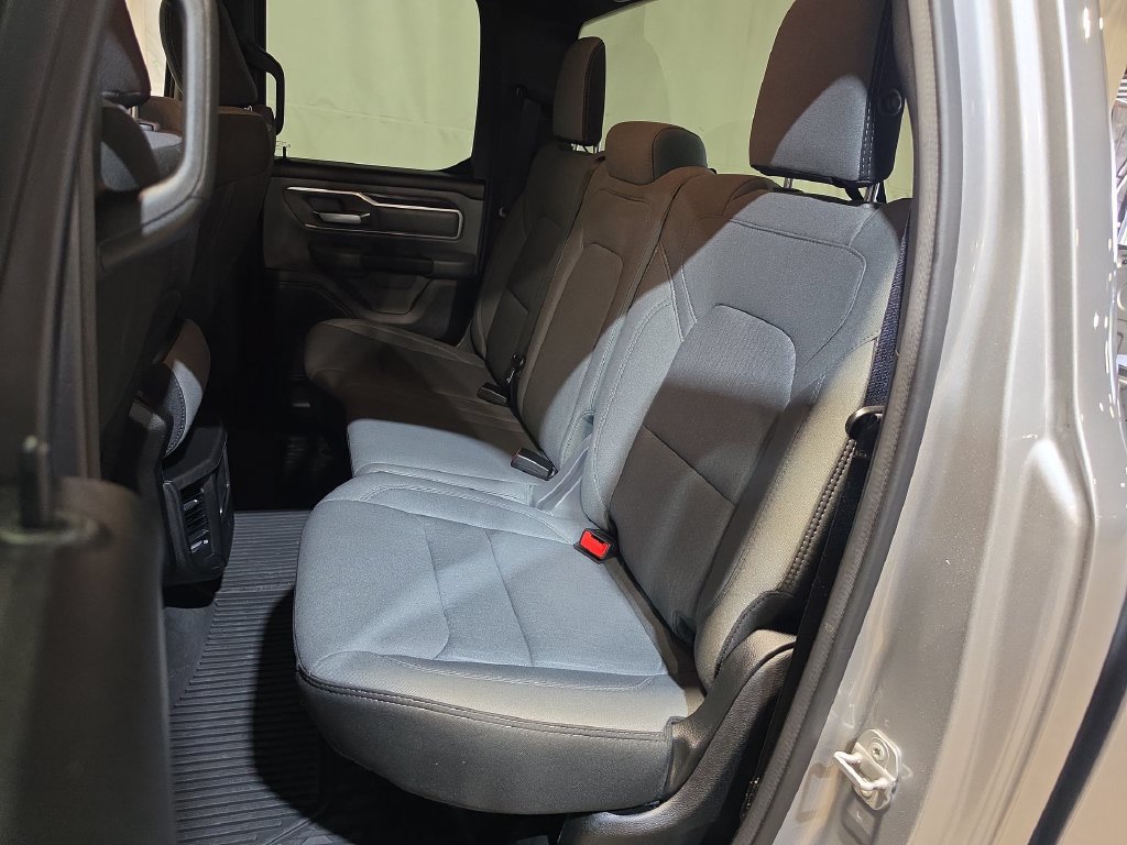 Used 2022 RAM 1500 Big Horn AWD/4WD image 23