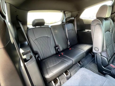 Used 2023 Buick Enclave Avenir w/ Trailering Package, 5000 lbs. AWD/4WD image 25