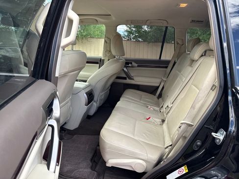 Used 2019 Lexus GX 460 Premium w/ Premium Package AWD/4WD image 23