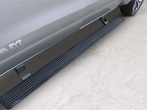 Used 2025 RAM 1500 Limited image 12