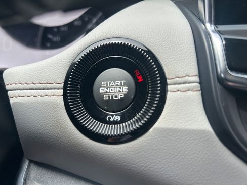 Certified 2022 Jeep Compass Limited AWD/4WD image 16