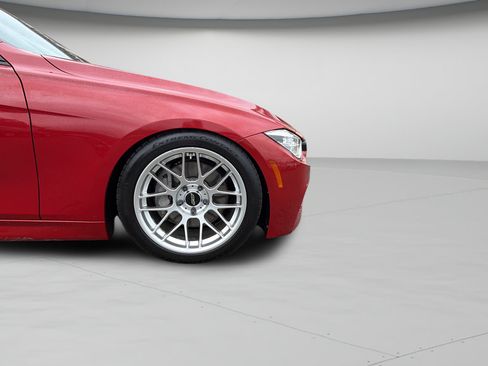 Used 2017 BMW 340i xDrive Sedan AWD/4WD image 31