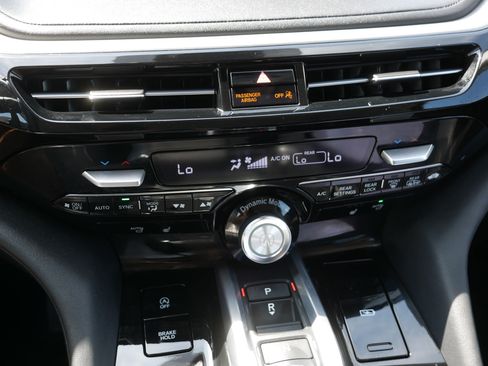 Certified 2024 Acura MDX SH-AWD w/ Technology Package image 23