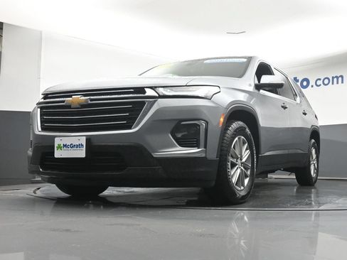 Used 2023 Chevrolet Traverse LT w/ LPO, Floor Liner Package AWD/4WD image 7