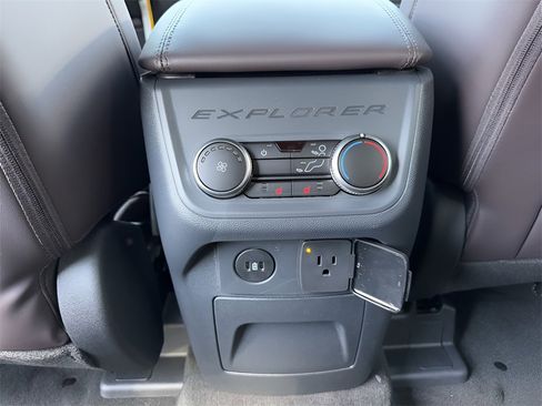 New 2026 Ford Explorer Platinum w/ LUX Leather Package image 36