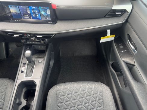 New 2026 Nissan Kicks SV image 17