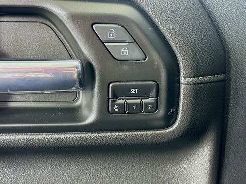 Used 2020 Chevrolet Silverado 3500 High Country w/ Technology Package image 21