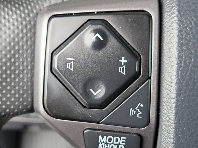 Used 2023 Toyota Tacoma TRD Off-Road w/ Black Out Package (TMS) AWD/4WD image 7