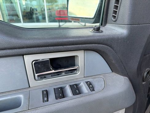 Used 2013 Ford F150 XLT w/ XLT Chrome Pkg RWD image 6