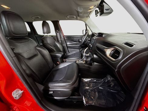 Used 2016 Jeep Renegade Limited image 28