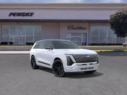 New 2026 Cadillac Vistiq Platinum w/ LPO, Floor Liner Package