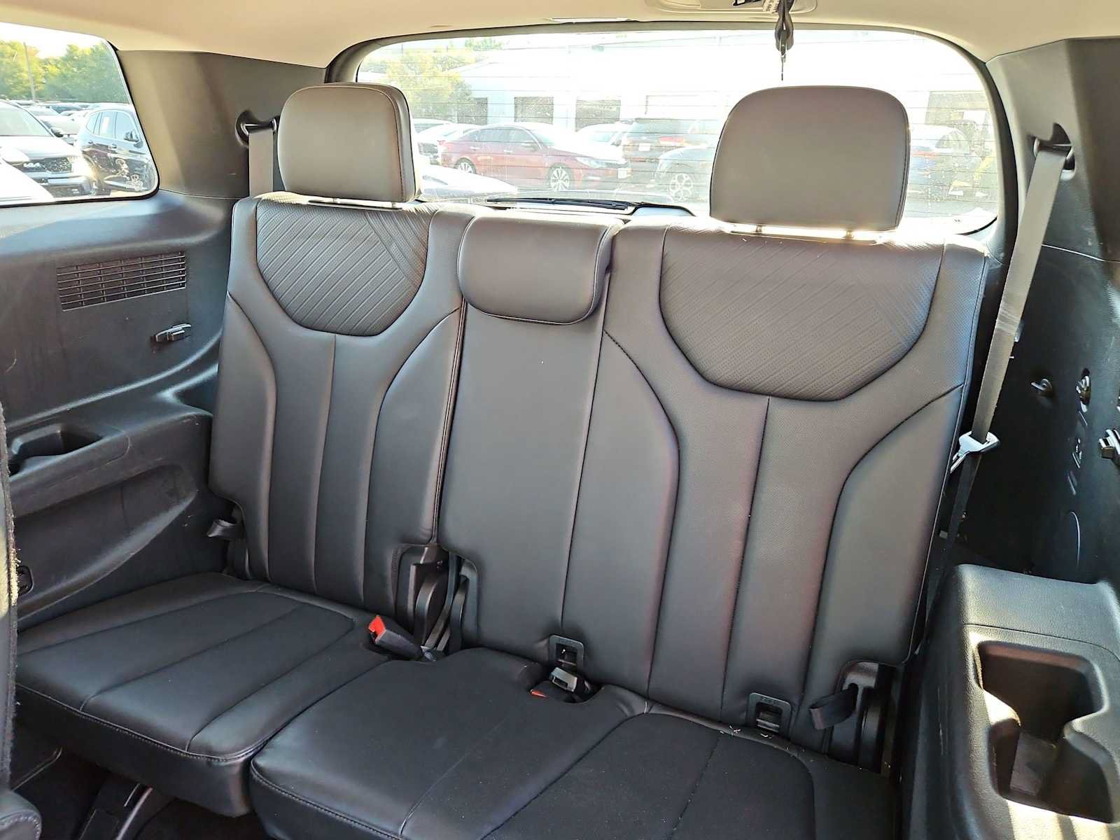 Used 2024 Hyundai Palisade SEL FWD image 13