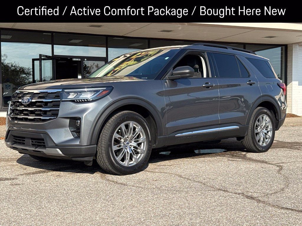 Used 2025 Ford Explorer Active w/ Active Comfort Package AWD/4WD image 1
