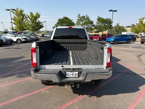 Used 2019 Ford F250 XLT w/ XLT Premium Package AWD/4WD image 4