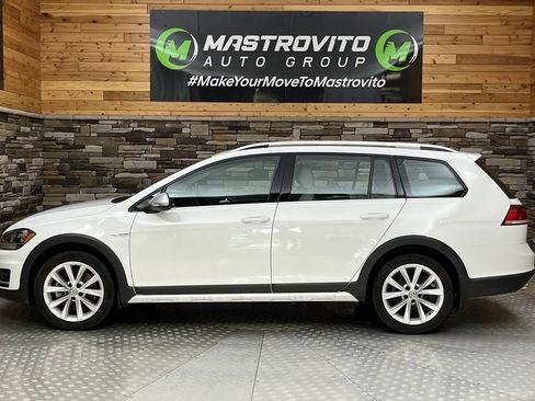 Used 2019 Volkswagen Golf Alltrack SE AWD/4WD image 16