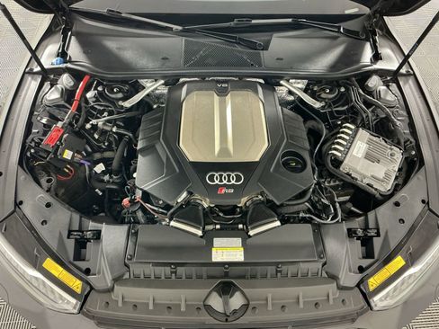 Used 2021 Audi RS 7 Sportback w/ Black Optic Package AWD/4WD image 22