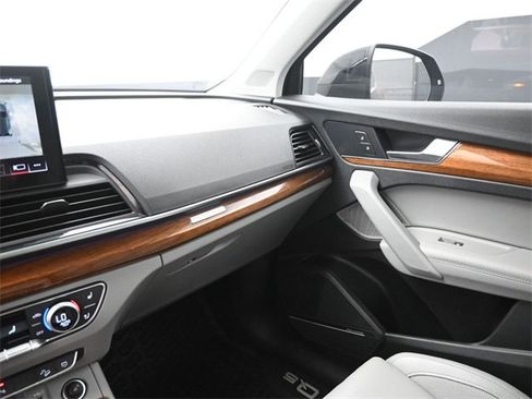 Used 2022 Audi Q5 2.0T Prestige image 28