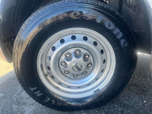 Used 2019 Nissan NV 2500 S image 27