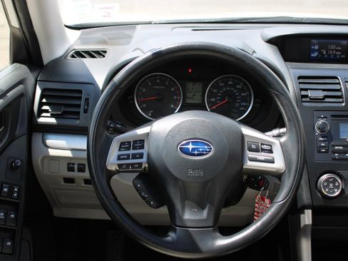 Used 2015 Subaru Forester 2.5i Premium w/ All-Weather Package AWD/4WD image 8