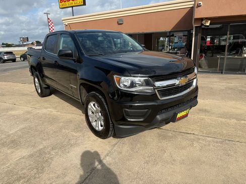 Used 2017 Chevrolet Colorado LT RWD image 3