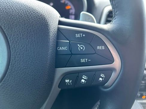 Used 2017 Jeep Grand Cherokee Summit image 26