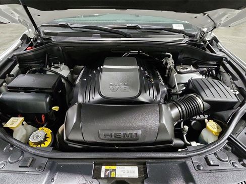 Used 2018 Dodge Durango R/T w/ Blacktop Package image 31