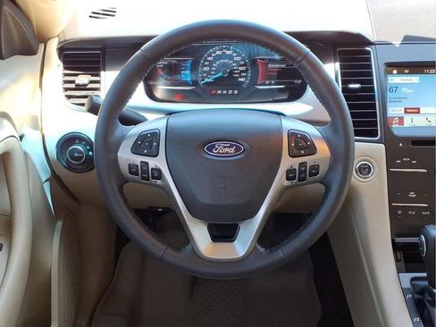 Used 2018 Ford Taurus SEL w/ Equipment Group 201A FWD image 19