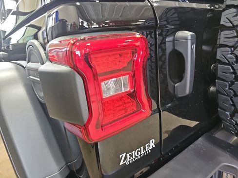 New 2026 Jeep Wrangler Rubicon image 34