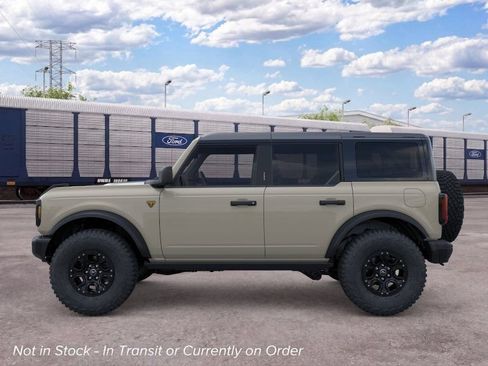New 2026 Ford Bronco Badlands w/ Wildtrak Package AWD/4WD image 3