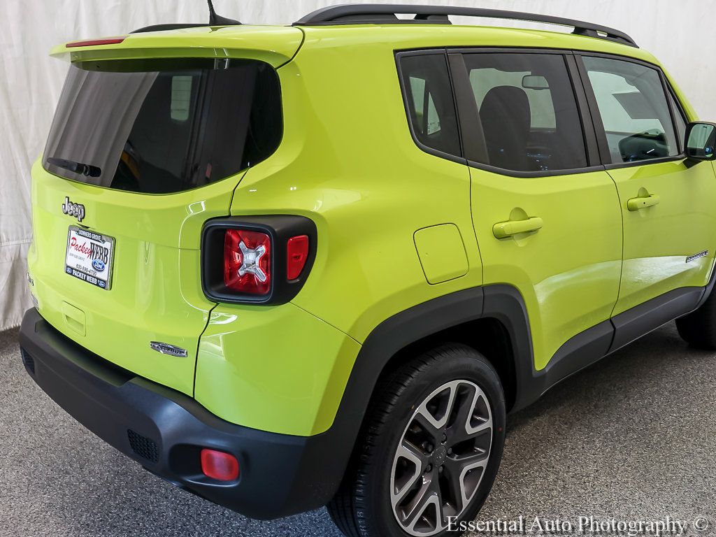 Used 2018 Jeep Renegade Latitude w/ Popular Equipment Group AWD/4WD image 7