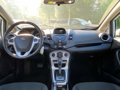 Used 2016 Ford Fiesta SE image 11