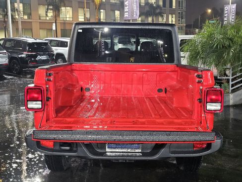 New 2026 Jeep Gladiator Sport image 8