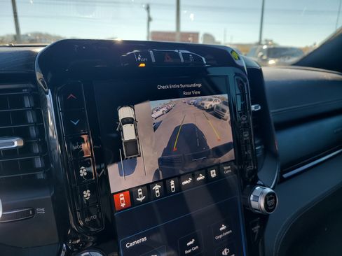 Used 2024 RAM 2500 Limited image 24