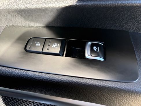 Used 2020 Kia Telluride SX w/ SX Prestige Package image 38