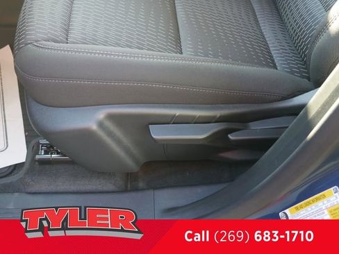 New 2026 Chevrolet Equinox LT w/ Safety and Technology Package AWD/4WD image 21