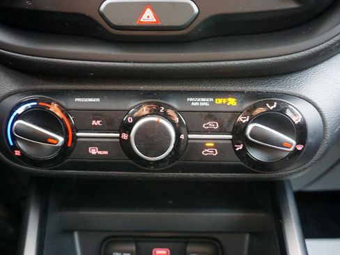 Used 2021 Kia Soul LX image 14