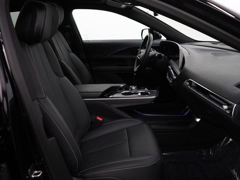 Used 2024 Cadillac Lyriq Luxury image 12