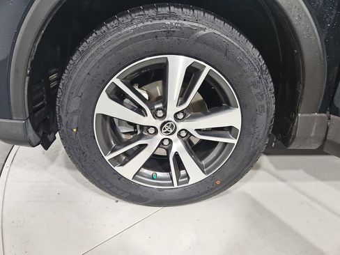 Used 2017 Toyota RAV4 XLE image 27