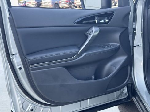 New 2025 Mitsubishi Eclipse Cross AWD image 19