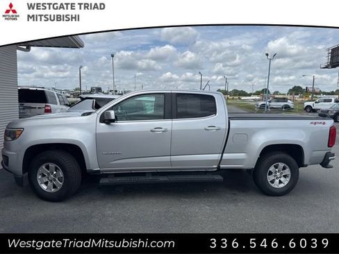 Used 2017 Chevrolet Colorado W/T w/ WT Convenience Package AWD/4WD image 3