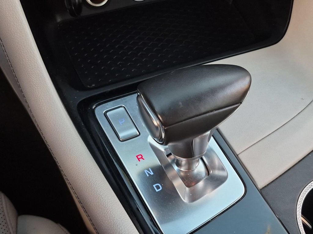 Used 2024 Genesis G70 2.5T AWD/4WD image 16
