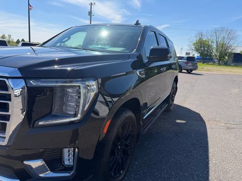 Used 2023 GMC Yukon SLT w/ SLT Premium Package AWD/4WD image 15