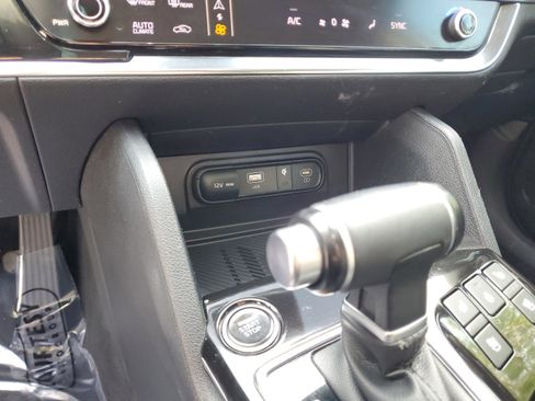 Certified 2023 Kia Sportage SX image 24