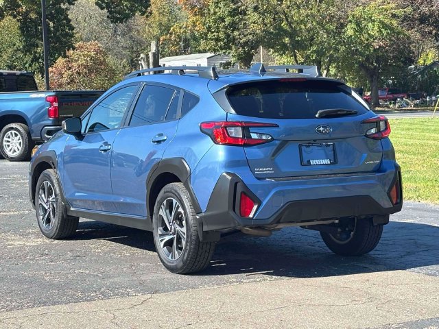 Used 2024 Subaru Crosstrek 2.0i Premium AWD/4WD image 2