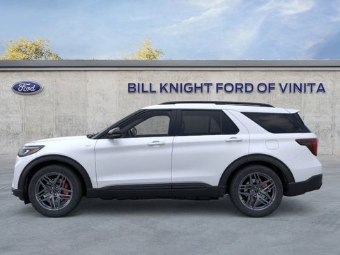 New 2026 Ford Explorer ST-Line w/ ST-Line Street Pack AWD/4WD image 5