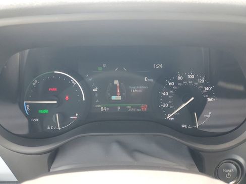 Used 2025 Toyota Sienna XLE image 24