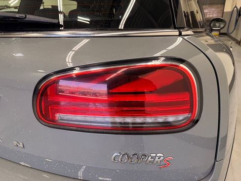 Used 2022 MINI Cooper Clubman S w/ Premium Package image 5